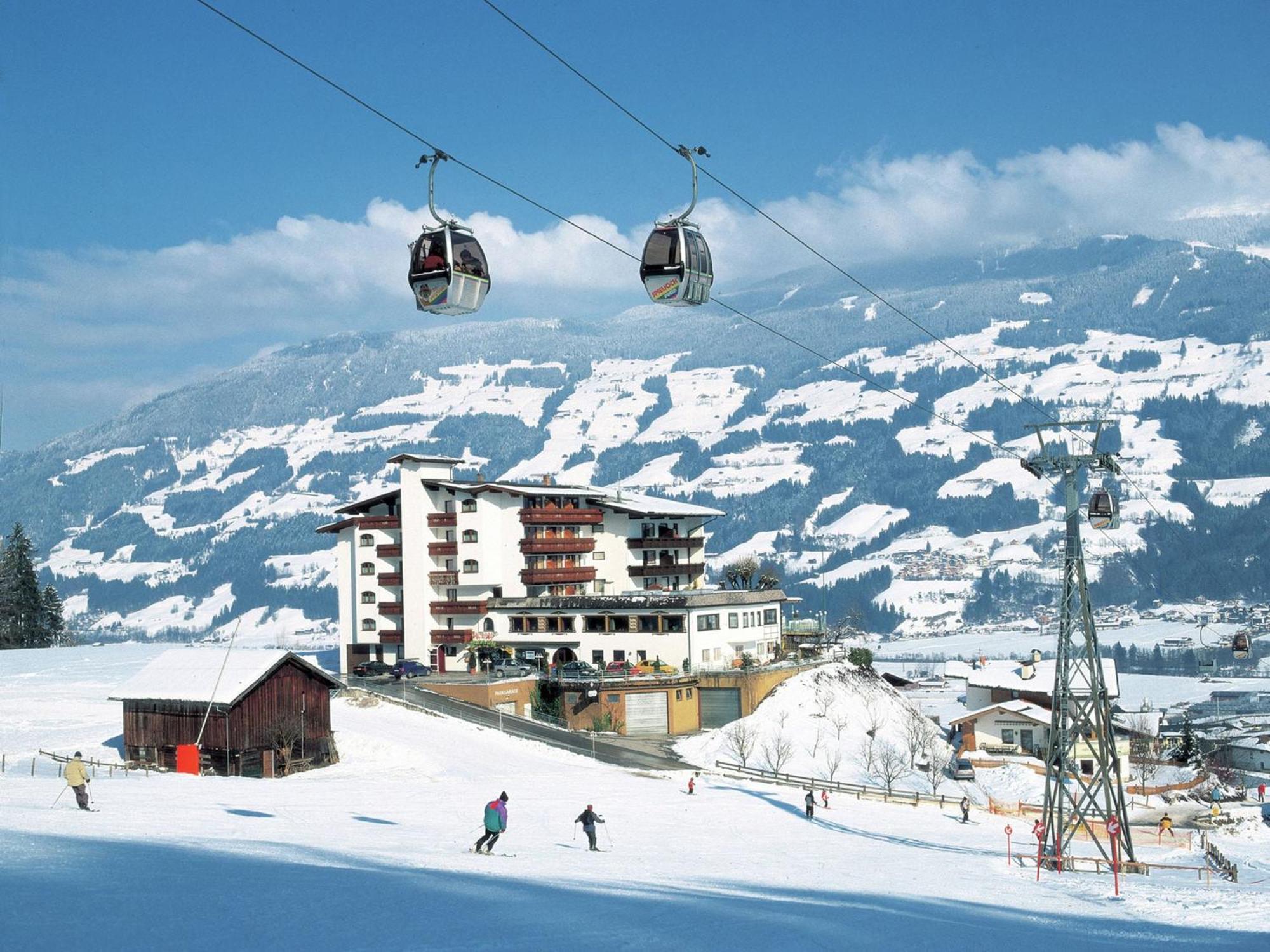 Spacious Holiday Flat Close To The Ski Area Uderns Eksteriør bilde